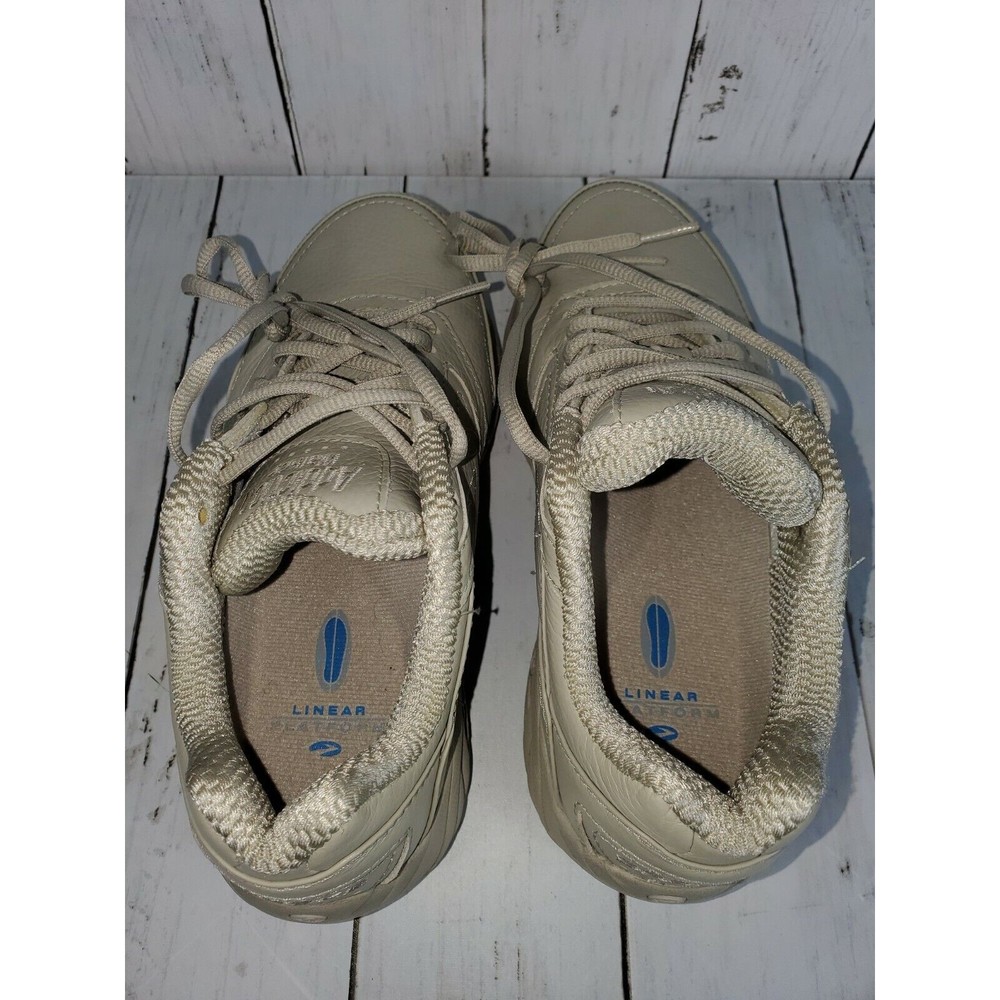Brooks Addiction Sneakers Women's Size 7 Leather Comfort Walking Shoes D Wide - Picture 8 of 10
